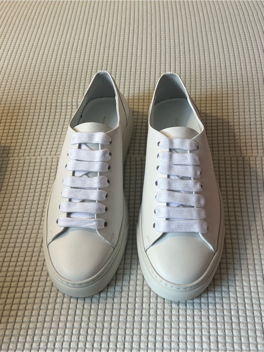 William Strouch Men's White Leather Low-Top Sneakers